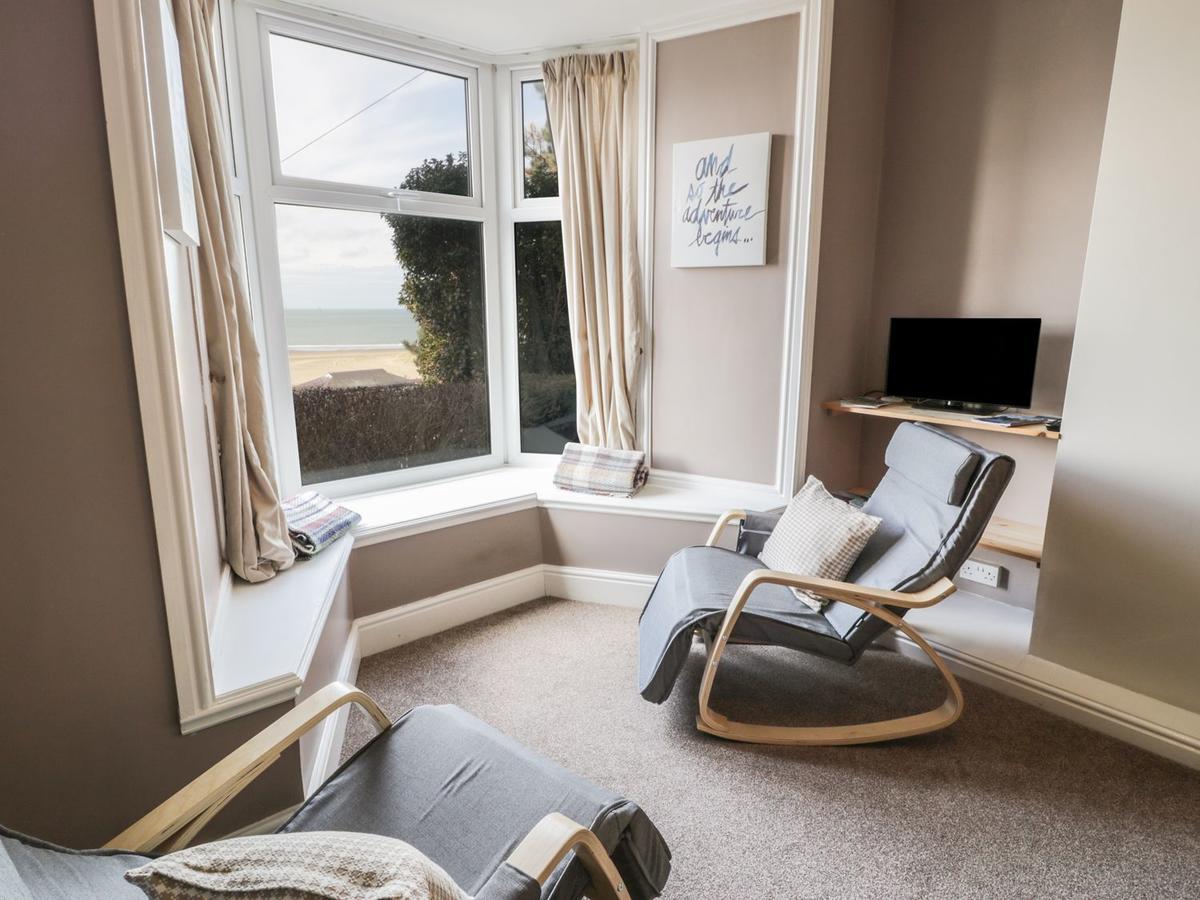 Seaview Apartment バーマス エクステリア 写真