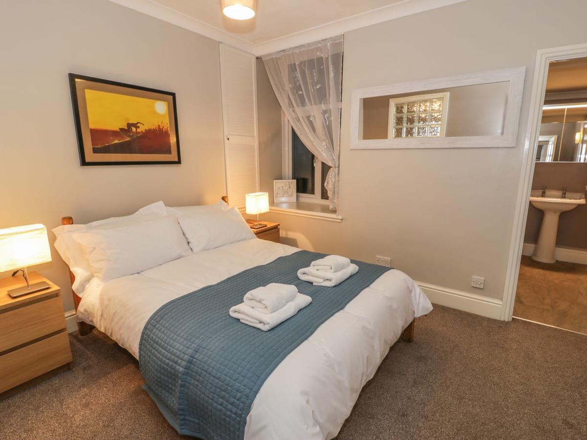 Seaview Apartment バーマス エクステリア 写真
