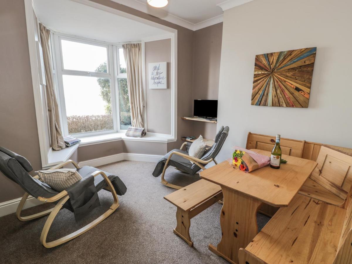 Seaview Apartment バーマス エクステリア 写真